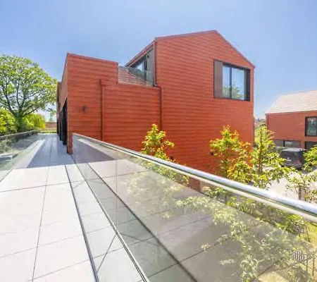 Апартаменты De Ole School Ferienapartments Large-apartment 25 , Huus Blomen Ховахт